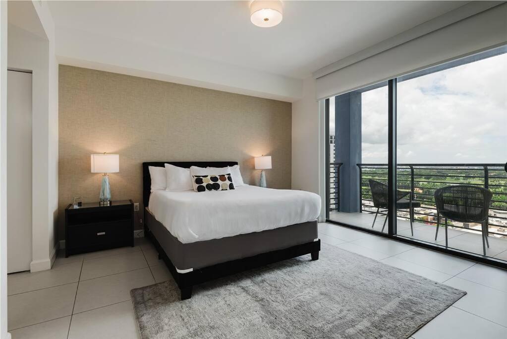 Wonderful 2 Bedroom In Downtown Doral Appartamento *