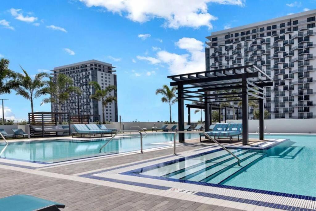 Wonderful 2 Bedroom In Downtown Doral * Miami